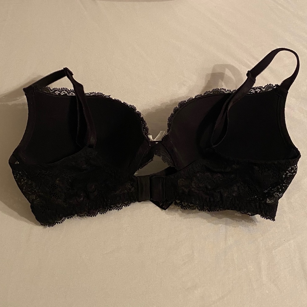 Victoria Secret Bra 34D - Picture 3 of 4